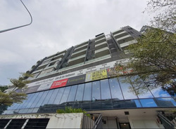 Kap (D21), Retail #570033721